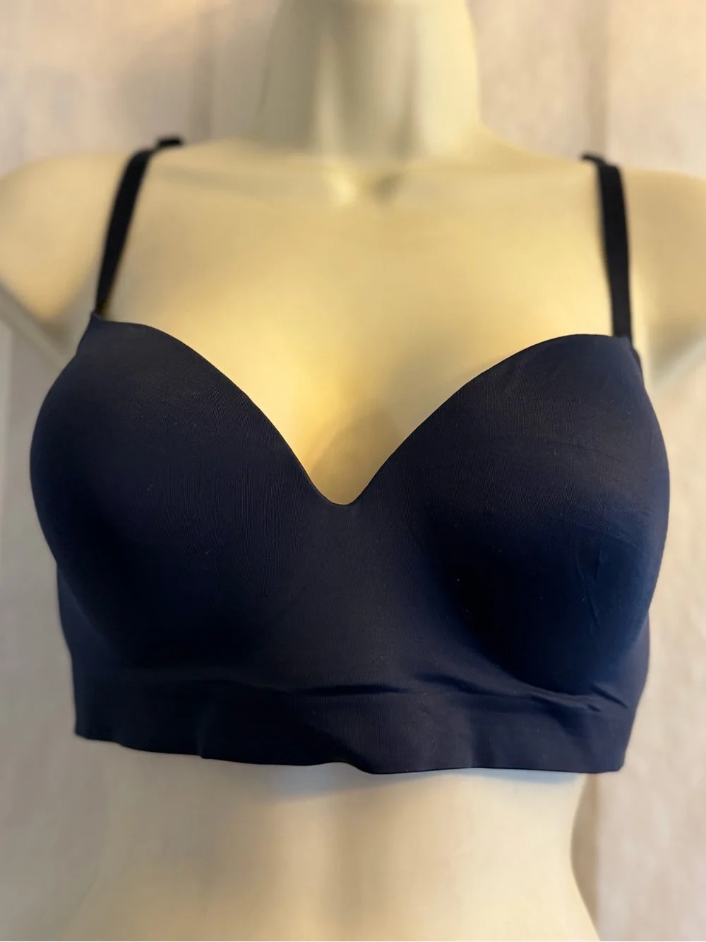 Soma Wireless Enbliss Luxe Smooth Contour Bra with Lace Straps Sz-36C.    GG18‎